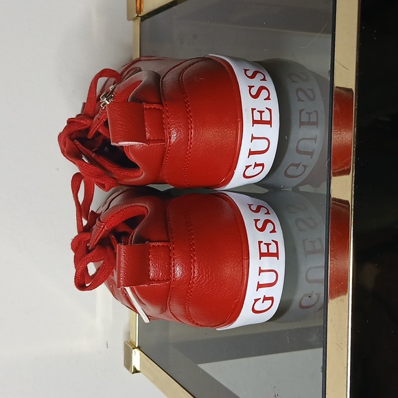 Guess mens red and white zip side sneakers  size 9.5 - Picture 5 of 13